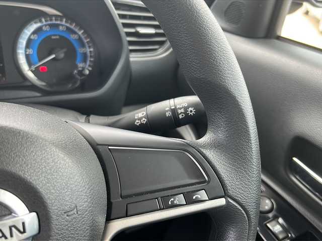 日産 ルークス ハイウェイスター X 佐賀県 2020(令2)年 2.3万km ブラック 純正ナビ/Bluetooth/CD/AUX/地デジテレビ/全周囲カメラ/ワンオーナー/衝突軽減システム/レーンアシスト/両側パワースライドドア/オートエアコン/オートライト/LEDライト/プッシュスタート/ETC/アイドリングストップ/ステアリングスイッチ/電各ウィンカーミラー/ステアリングスイッチ/横滑り防止装置/スマートキー/保証書/取扱説明書/記録簿(R2/3/4/6/7)