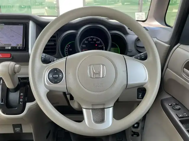 ホンダ Ｎ ＢＯＸ G Lパッケージ 香川県 2015(平27)年 5万km クッキークリーム 登録時走行距離：49142km/カロッツェリアナビ/　CD DVD ワンセグTV/バックカメラ/パワースライドドア/横滑り防止装置/レベライザヘッドライト/ISOFIX/ロールサンシェード/ステアリングスイッチ/プッシュスタート/スマートキー