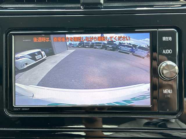 トヨタ プリウス Sセーフティプラス 和歌山県 2016(平28)年 3.4万km ホワイトパールクリスタルシャイン 純正ナビ/バックカメラ/フルセグTV/(BT/CD/DVD)/プリクラッシュセーフティー/レーダークルーズコントロール/ヘッドアップディスプレイ/クリアランスソナー/横滑り防止装置/ドライブレコーダー/純正ビルトインETC/純正フロアマット/LEDヘッドライト/フォグランプ/オートライト/オートマチックハイビーム