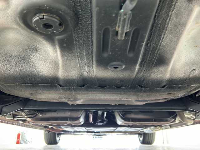 ホンダ フィット e:HEVホーム 宮城県 2021(令3)年 4.4万km プレミアムクリスタルレッドM 純正8インチナビ：VXM-215VFEI/フルセグTV/Bluetooth/CD/DVD/AM/FM/バックカメラ/アダプティブクルーズコントロール/衝突被害軽減ブレーキ/車線逸脱抑制/後方誤発進抑制機能/オートマチックハイビーム/パーキングセンサー/ＬＥＤヘッッドライト/前後ドライブレコーダー/スペアキー×1/電子制御パーキングブレーキ/オートブレーキホールド/充電用USBジャック/15インチAW/ETC/冬タイヤ積み込み/プッシュスタート