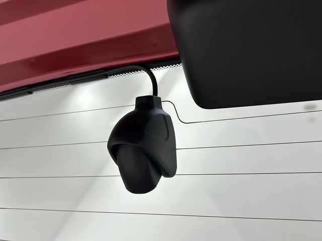 ホンダ フィット e:HEVホーム 宮城県 2021(令3)年 4.4万km プレミアムクリスタルレッドM 純正8インチナビ：VXM-215VFEI/フルセグTV/Bluetooth/CD/DVD/AM/FM/バックカメラ/アダプティブクルーズコントロール/衝突被害軽減ブレーキ/車線逸脱抑制/後方誤発進抑制機能/オートマチックハイビーム/パーキングセンサー/ＬＥＤヘッッドライト/前後ドライブレコーダー/スペアキー×1/電子制御パーキングブレーキ/オートブレーキホールド/充電用USBジャック/15インチAW/ETC/冬タイヤ積み込み/プッシュスタート