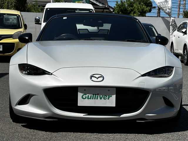 マツダ ロードスター S スペシャルパッケージ 大分県 2016(平28)年 6.3万km セラミックM RAYS製アルミホイル17インチ/純正SDナビ/（Bluetooth/CD/DVD/フルセグ）/外部接続端子：USB・AUX/本革巻シフトノブ/本革巻ステアリング/バックカメラ/セーフティパッケージ/・車線逸脱警報システム/・ブラインドスポットモニタリング/・ハイビームコントロールシステム/・アダプティブフロントライティングシステム/マルチインフォメーションディスプレイ/プッシュスタート/オートライト/ETC/LEDヘッドライト/LEDポジションランプ/DN席バニティミラー/保証証/取説