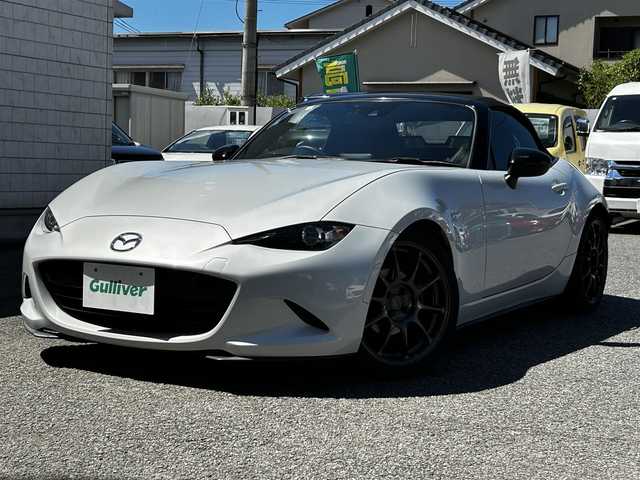 マツダ ロードスター S スペシャルパッケージ 大分県 2016(平28)年 6.3万km セラミックM RAYS製アルミホイル17インチ/純正SDナビ/（Bluetooth/CD/DVD/フルセグ）/外部接続端子：USB・AUX/本革巻シフトノブ/本革巻ステアリング/バックカメラ/セーフティパッケージ/・車線逸脱警報システム/・ブラインドスポットモニタリング/・ハイビームコントロールシステム/・アダプティブフロントライティングシステム/マルチインフォメーションディスプレイ/プッシュスタート/オートライト/ETC/LEDヘッドライト/LEDポジションランプ/DN席バニティミラー/保証証/取説