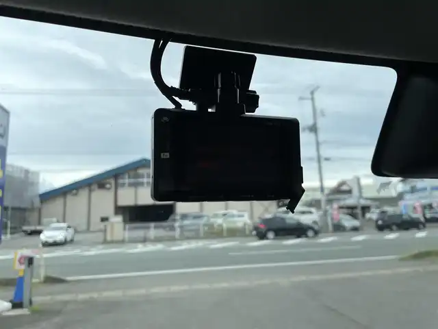ダイハツ ムーヴ キャンバス G メイクアッフ SA Ⅱ 秋田県 2016(平28)年 13.2万km ナチュラルベージュマイカM (株)IDOMが運営する【じしゃロン秋田店】の自社ローン専用車両になります。こちらは現金またはオートローンご利用時の価格です。自社ローンご希望の方は別途その旨お申付け下さい///////////////////スマートアシスト2/衝突回避支援ブレーキ機能/衝突警報機能(対車両・対歩行者)/車線逸脱警報機能/誤発進抑制制御機能（前方・後方）/先行車発進お知らせ機能/CDオーディオ【CD/USB/AUX/iPod】/両側パワースライドドア/前後ドライブレコーダー/LEDヘッドライト/オートライト/スマートキー/スペアキー×1