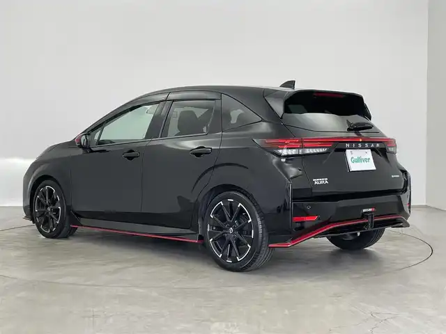 日産 オーラ ニスモ 埼玉県 2023(令5)年 1.3万km スーパーブラック 社外ナビ　アラウンドビューモニター　デジタルインナーミラー　ＢＳＩ　純正アルミホイール　オートライト　オートハイビーム　コーナーセンサー　スマートキー　ＬＥＤヘッドライト　ＤＶＤ再生　地デジフルセグ