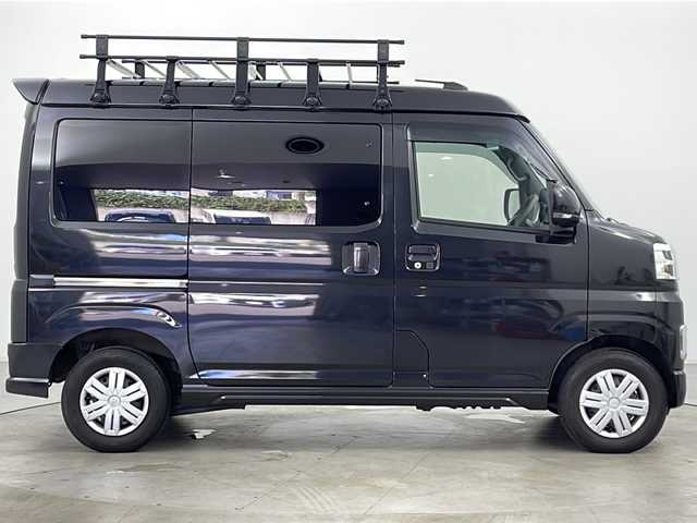 ダイハツ アトレー バン RS 道央・札幌 2022(令4)年 3.5万km ブラックマイカメタリック ・ワンオーナー/・パートタイム4WD/・純正ディスプレイオーディオ/・フルセグTV/・バックカメラ/・両側パワースライドドア /・クルーズコントロール/・衝突軽減/・車線逸脱警報/・先行車発進お知らせ/・標識認識/・コーナーセンサー/・アイドリングストップ/・ETC/・ドライブレコーダー/・デジタルインナーミラー/・オートライト/・LEDヘッドライト/・フォグランプ/・純正エンジンスターター/・ルーフキャリア/・純正ドアバイザー/・積込タイヤ/・取扱説明書/・保証書