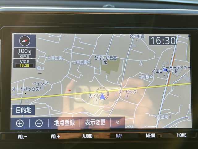 トヨタ Ｃ－ＨＲ G 山梨県 2019(令1)年 4.1万km ホワイトパールクリスタルシャイン ToyotaSafetySense/　・プリクラッシュセーフティシステム/　・レーントレーシングアシスト/　・発進遅れ告知機能/　・オートマチックハイビーム/　・レーダークルーズコントロール/純正ナビ/　(CD/DVD/SD/BT/フルセグ)/バックカメラ/LEDオートライト/LEDフォグランプ/ハーフレザーシート/シートヒーター/純正18インチアルミホイール/ブラインドスポットモニター/クリアランスソナー/電動パーキングブレーキ/スマートキー/ビルトインETC