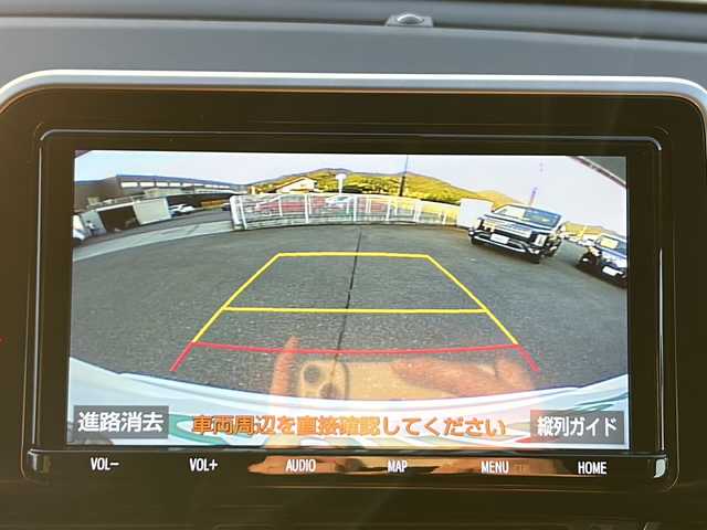トヨタ Ｃ－ＨＲ G 山梨県 2019(令1)年 4.1万km ホワイトパールクリスタルシャイン ToyotaSafetySense/　・プリクラッシュセーフティシステム/　・レーントレーシングアシスト/　・発進遅れ告知機能/　・オートマチックハイビーム/　・レーダークルーズコントロール/純正ナビ/　(CD/DVD/SD/BT/フルセグ)/バックカメラ/LEDオートライト/LEDフォグランプ/ハーフレザーシート/シートヒーター/純正18インチアルミホイール/ブラインドスポットモニター/クリアランスソナー/電動パーキングブレーキ/スマートキー/ビルトインETC