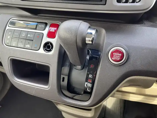 ホンダ Ｎ ＯＮＥ G Lパッケージ 鳥取県 2016(平28)年 10.2万km プレミアムホワイトパールⅡ ４・W・D/純正ナビ/フルセグ/DVD/CD/USB/ビルトインETC/ドライブレコーダー/前席シートヒーター/衝突軽減ブレーキ/キセノンヘットライト/LEDポジションリング/プッシュエンジンスタート/アイドリングストップ/電動格納ミラー/フロアマット/ドアバイザー