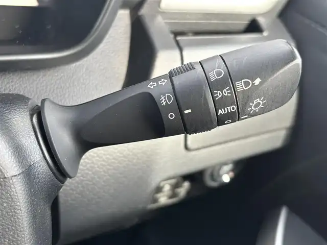 トヨタ ルーミー カスタムG 奈良県 2019(令1)年 2.9万km パールホワイトⅢ 純正ナビ（KSCN-W68）/（フルセグ／ＢＴ／ＣＤ／ＤＶＤ）/クルーズコントロール/バックカメラ/前後コーナーセンサー/プリクラッシュセーフティ/レーンキープ/両側パワースライドドア/フォグランプ/ＬＥＤヘッドライト/前方ドライブレコーダー（UP-K043）/純正14インチＡＷ