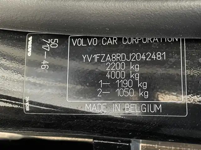 ボルボ Ｖ６０ クロスカントリー D4 クラシック 滋賀県 2017(平29)年 5.2万km オニキスブラックP HDD純正ナビ/・Bluetooth/CD/DVD/バックカメラ/革巻きステアリング/ステアリングリモコン/パドルシフト/クルーズコントロール/ETC/前席パワーシート/前席シートヒーター/レザーシート/HIDオートライト/アクティブハイビーム/シティセーフティ/スマートキー