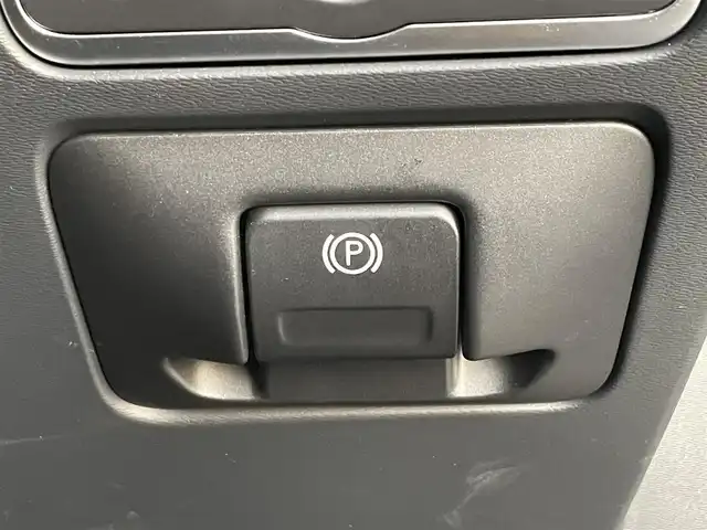 ボルボ Ｖ６０ クロスカントリー D4 クラシック 滋賀県 2017(平29)年 5.2万km オニキスブラックP HDD純正ナビ/・Bluetooth/CD/DVD/バックカメラ/革巻きステアリング/ステアリングリモコン/パドルシフト/クルーズコントロール/ETC/前席パワーシート/前席シートヒーター/レザーシート/HIDオートライト/アクティブハイビーム/シティセーフティ/スマートキー