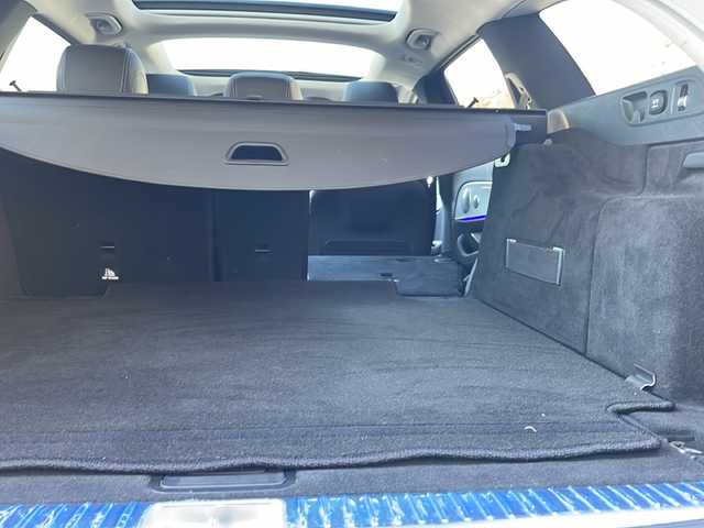 メルセデス・ベンツ Ｅ２２０ｄ 4マチック オールテレイン 東京都 2018(平30)年 5.8万km オブシディアンブラック ワンオーナー/新車時保証書　整備記録簿/取扱説明書　/アクティブブレーキアシスト/アクティブディスタンスアシストディストロニック/アクティブブラインドウスポット/アクティブレーンキーピングアシスト/アイドリングストップ/純正ナビ/フルセグTV/SD/BT/USB/AppleCarPlay/CDプレイヤー/360度カメラ　ETC【DSRC】/ブルメスター/ヘッドアップデイスプレイ/ドライブレコーダー【前】/サンルーフ/レザーシート/全席シートヒーター/Fベンチレーター/フロントメモリー付パワーシート/スマートキー×2/LEDヘッドライト/オートライト/パドルシフト付皮巻きハンドル/純正19インチインチアルミ