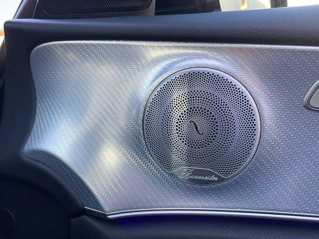 メルセデス・ベンツ Ｅ２２０ｄ 4マチック オールテレイン 東京都 2018(平30)年 5.8万km オブシディアンブラック ワンオーナー/新車時保証書　整備記録簿/取扱説明書　/アクティブブレーキアシスト/アクティブディスタンスアシストディストロニック/アクティブブラインドウスポット/アクティブレーンキーピングアシスト/アイドリングストップ/純正ナビ/フルセグTV/SD/BT/USB/AppleCarPlay/CDプレイヤー/360度カメラ　ETC【DSRC】/ブルメスター/ヘッドアップデイスプレイ/ドライブレコーダー【前】/サンルーフ/レザーシート/全席シートヒーター/Fベンチレーター/フロントメモリー付パワーシート/スマートキー×2/LEDヘッドライト/オートライト/パドルシフト付皮巻きハンドル/純正19インチインチアルミ