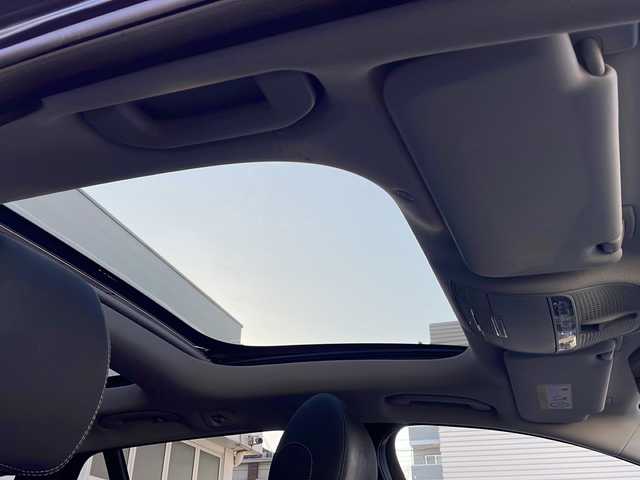 メルセデス・ベンツ Ｅ２２０ｄ 4マチック オールテレイン 東京都 2018(平30)年 5.8万km オブシディアンブラック ワンオーナー/新車時保証書　整備記録簿/取扱説明書　/アクティブブレーキアシスト/アクティブディスタンスアシストディストロニック/アクティブブラインドウスポット/アクティブレーンキーピングアシスト/アイドリングストップ/純正ナビ/フルセグTV/SD/BT/USB/AppleCarPlay/CDプレイヤー/360度カメラ　ETC【DSRC】/ブルメスター/ヘッドアップデイスプレイ/ドライブレコーダー【前】/サンルーフ/レザーシート/全席シートヒーター/Fベンチレーター/フロントメモリー付パワーシート/スマートキー×2/LEDヘッドライト/オートライト/パドルシフト付皮巻きハンドル/純正19インチインチアルミ