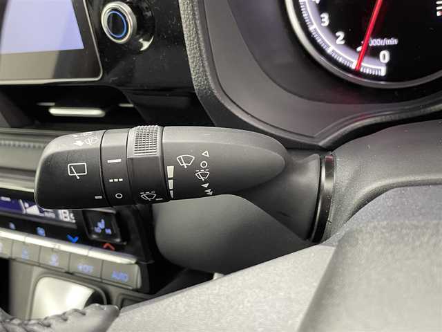 トヨタ ヴォクシー S－Z 熊本県 2022(令4)年 3.1万km グリッターブラックガラスフレーク 禁煙車　/純正10.5インチナビ（CD・DVD・ＡｐｐｌＣａｒＰｌａｙ・ＡｎｄｒｏｉｄＡｕｔｏ・ＢＴ・フルセグ・USB・HDMI）/バックカメラ　/ビルトインＥＴＣ２．０　/両側パワースライドドア　/前後クリアランスソナー　/快適利便パッケージ/・ハンズフリーオートスライド/・セカンドオットマン/・セカンドシートヒーター/・パワーバックドア/トヨタセーフティーセンス/・プリクラッシュセーフティ/・レーントレーシングアシスト/・レーンデェパーチャアラート/・レーダークルーズコントロール/・アダプティブハイビームアシスト/・オートマチックハイビーム/・ロードサインアシスト/・発進お知らせ機能/・フロントクロストラフィックアラート/・レーンチェンジアラート/・緊急時操舵支援/・ドライバー異常対応システム/横滑り防止/アイドリングストップ/前席シートヒーター/ステアリングヒーター/ハーフレザーシート/純正フロアマット/純正１７インチAW/オートライト/三眼ヘッドライト/フォグライト/スマートキー/プッシュスタート/保証書/