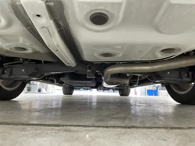 トヨタ ヴェルファイア Z Aエディション ゴールデンアイズ 滋賀県 2017(平29)年 6.1万km ホワイトパールクリスタルシャイン 禁煙車/純正ナビ/（CD/DVD/SD/Bluetooth/フルセグTV）/バックカメラ/純正フリップダウンモニター/前方ドライブレコーダー/ビルトインETC/両側電動スライドドア/プリクラッシュセーフティー/パーキングサポートブレーキ/クリアランスソナー/ウッドコンビステアリング/レーダークルーズコントロール/ステアリングリモコン/ハーフレザーシート/電動パーキングブレーキ/オートホールドブレーキ/オートリトラーミラー/純正フロアマット/純正アルミホイール