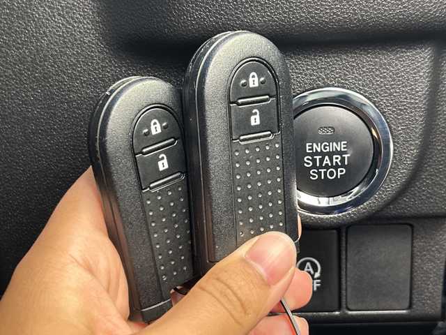 ダイハツ ムーヴ カスタム RS 三重県 2017(平29)年 2.7万km ディープブルークリスタルマイカ /禁煙車//ターボ//純正7インチナビ/（CD/DVD/Bluetooth/フルセグTV）//バックカメラ//ETC//ステアリングスイッチ//ドライブレコーダー//純正15インチアルミホイール//LEDヘッドライト//アイドリングストップ//フロアマット//ベンチシート//スマートキー//スペアキー//プッシュスタート//ドアバイザー//ウインカーミラー//電動格納ミラー