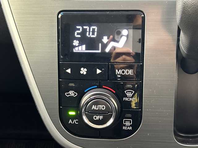 ダイハツ ムーヴ カスタム RS 三重県 2017(平29)年 2.7万km ディープブルークリスタルマイカ /禁煙車//ターボ//純正7インチナビ/（CD/DVD/Bluetooth/フルセグTV）//バックカメラ//ETC//ステアリングスイッチ//ドライブレコーダー//純正15インチアルミホイール//LEDヘッドライト//アイドリングストップ//フロアマット//ベンチシート//スマートキー//スペアキー//プッシュスタート//ドアバイザー//ウインカーミラー//電動格納ミラー