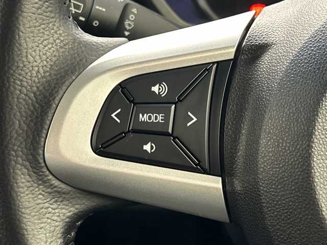 ダイハツ ムーヴ カスタム RS 三重県 2017(平29)年 2.7万km ディープブルークリスタルマイカ /禁煙車//ターボ//純正7インチナビ/（CD/DVD/Bluetooth/フルセグTV）//バックカメラ//ETC//ステアリングスイッチ//ドライブレコーダー//純正15インチアルミホイール//LEDヘッドライト//アイドリングストップ//フロアマット//ベンチシート//スマートキー//スペアキー//プッシュスタート//ドアバイザー//ウインカーミラー//電動格納ミラー