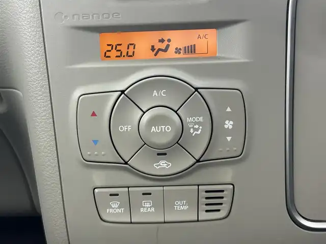 スズキ ラパン F リミテッド 岡山県 2017(平29)年 5.2万km フェニックスレッドパール 純正ナビ/（CD/DVD/BT/フルセグTV）/アラウンドビューモニター/ステアリングスイッチ/HIDヘッドライト/オートライト/衝突軽減ブレーキ/ETC/純正フロアマット/純正ドアバイザー/新車保証書/取扱説明書