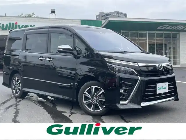 トヨタ ヴォクシー ZS 煌Ⅱ 島根県 2019(平31)年 4.9万km イナズマスパーキングブラックガラスフレーク 純正１０インチナビ　/フルセグ　/ＤＶＤ再生　/Ｂｌｕｅｔｏｏｔｈ　/バックカメラ　/ビルトインＥＴＣ　/両側パワースライド　/純正ＬＥＤヘッドライト　/オートハイビーム　/クルーズコントロール　/衝突軽減ブレーキ/レーンアシスト/アイドリングストップ/スマートキー/プッシュスタート/純正フロアマット