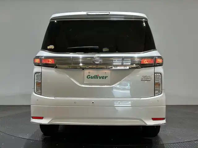 日産 エルグランド 250HWS S アーバンクロム 愛媛県 2023(令5)年 1.5万km ピュアホワイトパール ・エマージェンシーブレーキ /・純正10インチナビゲーション/・Bluetooth/フルセグテレビ/DVD/・アラウンドビューモニター/・両側パワースライドドア/・パワーバックドア/・ドライブレコーダー/・ETC/・スマートキー/・LEDヘッドライト/・オットマンセカンドシート/・クルーズコントロール