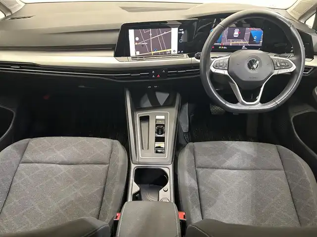 フォルクスワーゲン ＶＷ ゴルフ eTSI アクティブ 愛媛県 2022(令4)年 2.6万km 黒 ・純正メモリーナビゲーション/・Bluetooth/フルセグテレビ/・バックカメラ/・ドライブレコーダー/・ETC/・LEDヘッドライト/・コーナーセンサー/・ヘッドアップディスプレイ/・スマートキー