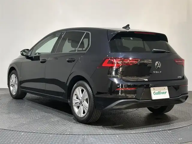 フォルクスワーゲン ＶＷ ゴルフ eTSI アクティブ 愛媛県 2022(令4)年 2.6万km 黒 ・純正メモリーナビゲーション/・Bluetooth/フルセグテレビ/・バックカメラ/・ドライブレコーダー/・ETC/・LEDヘッドライト/・コーナーセンサー/・ヘッドアップディスプレイ/・スマートキー
