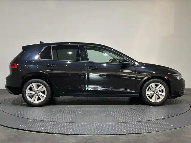 フォルクスワーゲン ＶＷ ゴルフ eTSI アクティブ 愛媛県 2022(令4)年 2.6万km 黒 ・純正メモリーナビゲーション/・Bluetooth/フルセグテレビ/・バックカメラ/・ドライブレコーダー/・ETC/・LEDヘッドライト/・コーナーセンサー/・ヘッドアップディスプレイ/・スマートキー