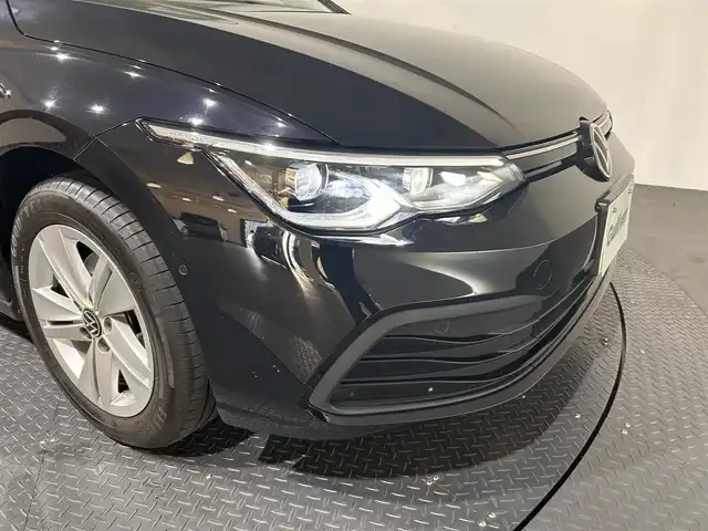 フォルクスワーゲン ＶＷ ゴルフ eTSI アクティブ 愛媛県 2022(令4)年 2.6万km 黒 ・純正メモリーナビゲーション/・Bluetooth/フルセグテレビ/・バックカメラ/・ドライブレコーダー/・ETC/・LEDヘッドライト/・コーナーセンサー/・ヘッドアップディスプレイ/・スマートキー