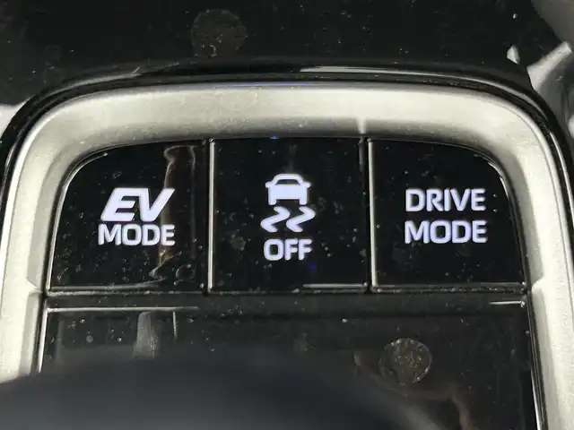トヨタ カローラ クロス ハイブリッド Z 千葉県 2022(令4)年 1.6万km プラチナホワイトパールマイカ トヨタセーフティセンス/・プリクラッシュセーフティ/・レーントレーシングアシスト/・ブラインドスポットモニター/・コーナーセンサー/・ロードサインアシスト/ナビ付９インチディスプレイオーディオ/・USB/・Bluetooth/・Miracast/全方位カメラ/パワーバックドア/レーダークルーズコントロール/LEDオートライト/ハーフレザーシート/D席パワーシート/前席シートヒーター/純正18インチアルミホイール/プッシュスタート/スマートキー/ETC2.0