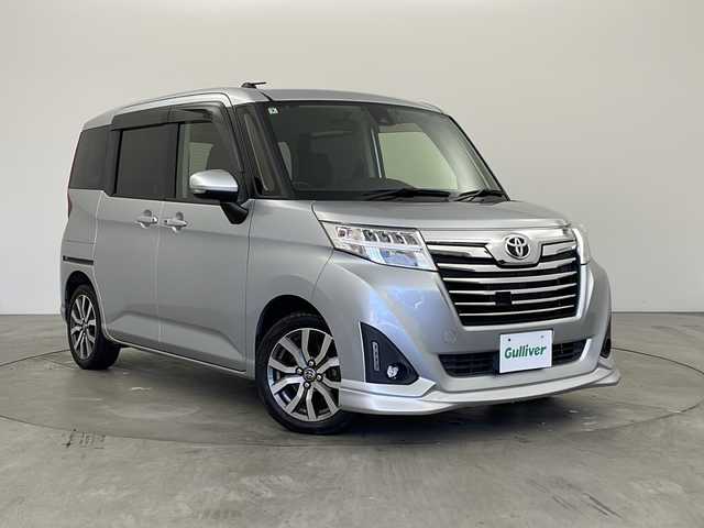 トヨタ ルーミー カスタムG－T 兵庫県 2018(平30)年 4.4万km ブライトシルバーM ・純正ナビ&TV&CD&DVD&BT/・ターボ/・バックカメラ/・スマートアシストII/・衝突回避支援システム/・衝突警報機能（対車両・対歩行者）/・車線逸脱警報機能/・誤発進抑制制御機能/・後方誤発進抑制制御機能/・先行車発進お知らせ機能/・LEDオートライト/・フォグランプ/・前席シートヒーター/・両側パワースライドドア/・クルーズコントロール/・純正ドライブレコーダー/・ビルトインETC/・純正15インチアルミホイール/・純正フロアマット/・アイドリングストップ/・室内イルミネーション/・ロールサンシェード/・シートバックテーブル/・アイドリングストップ/・ステアリングリモコン/・スマートキー/・プッシュスタート