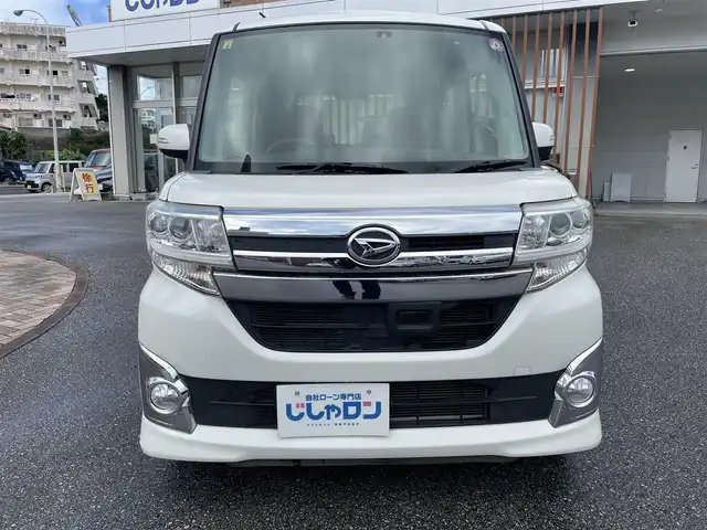 ダイハツ タント カスタム X スマートセレ SA 沖縄県 2014(平26)年 6.4万km パールホワイトⅢ (株)IDOMが運営する【じしゃロンコザ店】の自社ローン専用車両になりますこちらは現金またはオートローンご利用時の価格です。自社ローンご希望の方は別途その旨お申付け下さい/ＣＤ再生　/片側パワースライドドア　/プッシュスタート　/スマートキー　/アイドリングストップ　/純正アルミホイール　/純正フロアマット　/オートライト　/パワーウィンドウ　/パワーステアリング