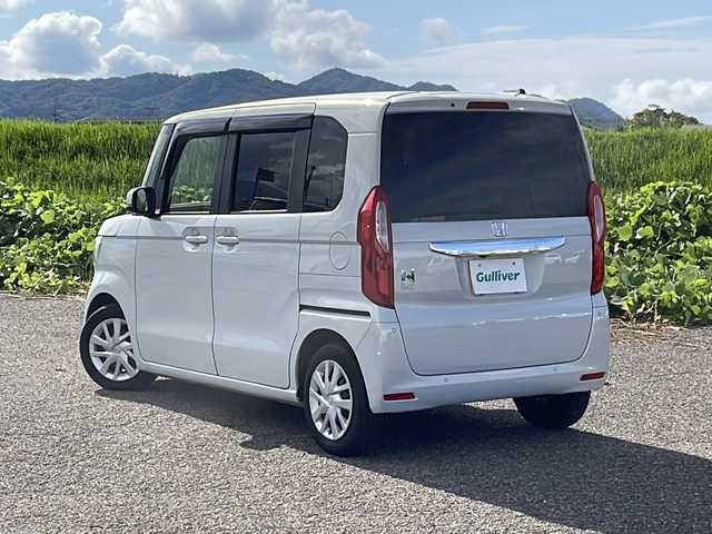ホンダ Ｎ ＢＯＸ L 新潟県 2023(令5)年 1.5万km プレミアムサンライトホワイトパール 純正ディスプレイオーディオ/CD/BT/USB/ワンセグテレビ/バックカメラ/ETC/衝突被害軽減ブレーキ/レーンキープアシスト/レーダークルーズコントロール/片側パワースライドドア/ベンチシート/シートヒーター /ステアリングスイッチ/コーナーセンサー/スマートキー/プッシュスタート/LEDヘッドライト/オートライト/オートハイビーム