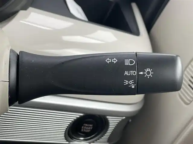 スズキ スペーシア HYBRID X 滋賀県 2021(令3)年 3.4万km チアフルピンクメタリック/ホワイト2トーンルーフ 社外ナビ/(CD/AM/FM)/両側電動スライドドア/衝突軽減ブレーキ/レーンキープアシスト/アイドリングストップ/コーナーセンサー/D席シートヒーター/USB