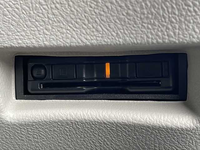 トヨタ シエンタ X 長野県 2021(令3)年 2万km ホワイトパールクリスタルシャイン カロッツェリアメモリナビフルセグTV/USB／Bluetooth/バックカメラ/ETC/左側パワースライドドア/アイドリングストップ/キーレス/保証書・取説