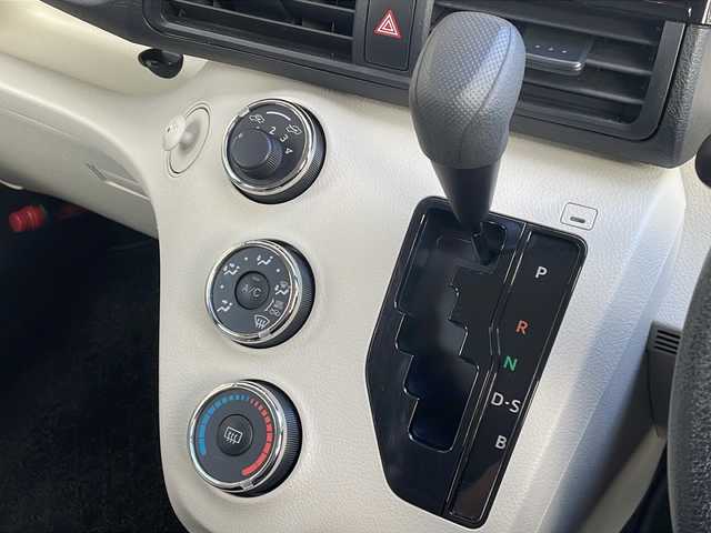 トヨタ シエンタ X 長野県 2021(令3)年 2万km ホワイトパールクリスタルシャイン カロッツェリアメモリナビフルセグTV/USB／Bluetooth/バックカメラ/ETC/左側パワースライドドア/アイドリングストップ/キーレス/保証書・取説