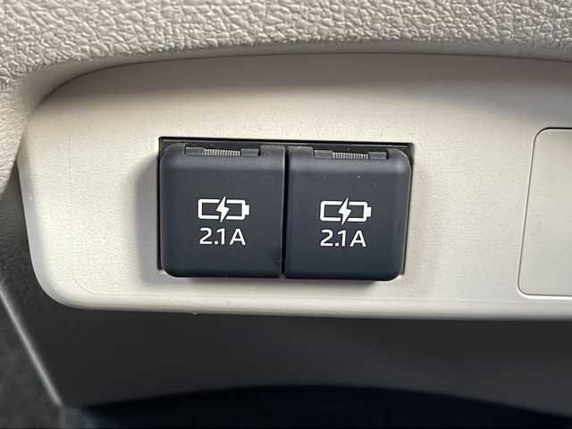 トヨタ シエンタ X 長野県 2021(令3)年 2万km ホワイトパールクリスタルシャイン カロッツェリアメモリナビフルセグTV/USB／Bluetooth/バックカメラ/ETC/左側パワースライドドア/アイドリングストップ/キーレス/保証書・取説