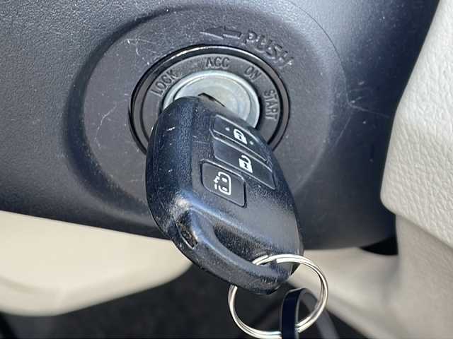 トヨタ シエンタ X 長野県 2021(令3)年 2万km ホワイトパールクリスタルシャイン カロッツェリアメモリナビフルセグTV/USB／Bluetooth/バックカメラ/ETC/左側パワースライドドア/アイドリングストップ/キーレス/保証書・取説