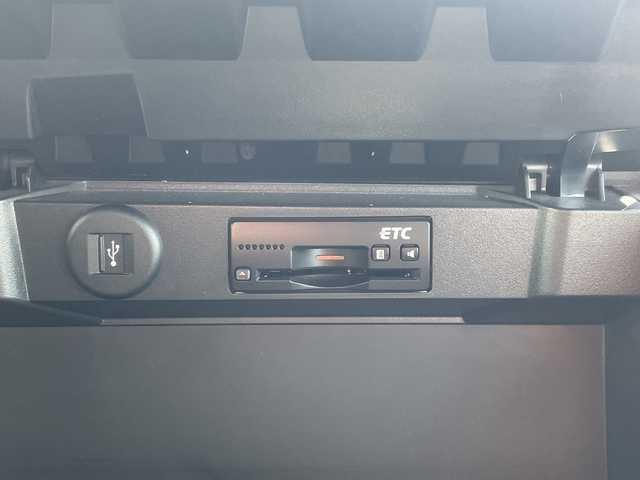 スズキ ソリオ バンディット HV MV 愛知県 2019(令1)年 6.4万km スーパーブラックパール スズキセーフティサポート/純正ナビ/全方位カメラ/両側パワースライドドア/クルーズコントロール/コーナーセンサー/純正アルミホイール/ＥＴＣ/LEDヘッドライト/パドルシフト/レーンキープアシスト/オートマチックハイビーム/ドライブレコーダー/衝突軽減システム/フルセグ/CD DVD/Bluetooth/ステアリングスイッチ/スマートキー/プッシュスタート