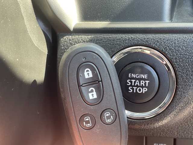 スズキ ソリオ バンディット HV MV 愛知県 2019(令1)年 6.4万km スーパーブラックパール スズキセーフティサポート/純正ナビ/全方位カメラ/両側パワースライドドア/クルーズコントロール/コーナーセンサー/純正アルミホイール/ＥＴＣ/LEDヘッドライト/パドルシフト/レーンキープアシスト/オートマチックハイビーム/ドライブレコーダー/衝突軽減システム/フルセグ/CD DVD/Bluetooth/ステアリングスイッチ/スマートキー/プッシュスタート