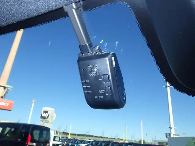 ホンダ ステップワゴン スパーダ eHEV 千葉県 2022(令4)年 4.5万km ミッドナイトブルービームM ホンダセンシング/・衝突軽減ブレーキ（CMBS）/・車線維持支援システム（LKAS）/・アダプティブクルーズコントロール（ACC）/・後方誤発進抑制機能/・誤発進抑制機能/・ブラインドスポットインフォメーション/パワーバックドア/両側パワースライドドア/ハーフレザーシート/前席シートヒーター/後席オットマン/純正メモリーナビ/地デジTV/【DVD/CD再生機能　Bluetooth接続】/バックカメラ/ドライブレコーダー（前後撮影）/フリップダウンモニター（VM-221T）/革巻きステアリング/ステアリングスイッチ/パドルシフト/ETC/LEDヘッドライト/フォグライト/ウインカーミラー/コーナーセンサー/純正16インチアルミホイル/サイド/カーテンエアバッグ/Honda スマートキー