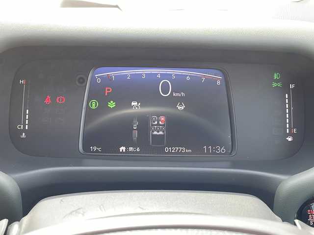 ホンダ フリード クロスター 兵庫県 2025(令7)年 1.3万km プラチナホワイトパール 純正８型ナビ/・TV.BT.AM.FM/衝突軽減装置/踏み間違え加速抑制システム/先行車発信お知らせ機能/標識認識機能/レーダークルーズコントロール/ブラインドスポットモニター/クリアランスソナー/バックカメラ/電動パーキングブレーキ/ブレーキホールド/前席シートヒーター/オートハイビーム/カーテンエアバック/純正フロアマット