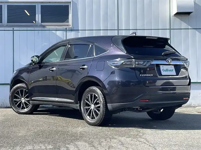 トヨタ ハリアー プレミアム 山梨県 2014(平26)年 6.2万km スパークリングブラックパールクリスタルシャイン ワンオーナー/社外ナビ/CD/DVD/Bluetooth/SD/フルセグTV/バックカメラ/ETC/前席パワーシート/ハーフレザー調シート/オートマチックハイビーム/クルーズコントロール/サイドバイザー/フォグランプ/スペアキー/取扱説明書/保証書/夏タイヤ純正AW付き車載（235/55/18）