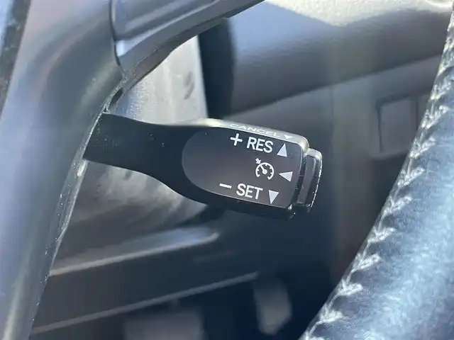 トヨタ ハリアー プレミアム 山梨県 2014(平26)年 6.2万km スパークリングブラックパールクリスタルシャイン ワンオーナー/社外ナビ/CD/DVD/Bluetooth/SD/フルセグTV/バックカメラ/ETC/前席パワーシート/ハーフレザー調シート/オートマチックハイビーム/クルーズコントロール/サイドバイザー/フォグランプ/スペアキー/取扱説明書/保証書/夏タイヤ純正AW付き車載（235/55/18）