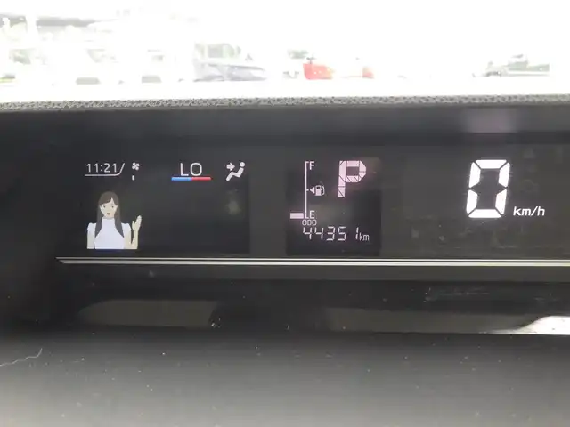 ダイハツ タント ファンクロスターボ 千葉県 2022(令4)年 4.5万km シャイニングホワイトパール スマートアシストIII/エコアイドル/両側パワースライドドア/前席シートヒーター/純正メモリーナビ/地デジTV/【DVD/CD再生機能　Bluetooth接続】/バックカメラ/ドライブレコーダー（前後撮影）/ステアリングスイッチ/ETC/LEDヘッドライト/LEDフォグライト/ドアバイザー/コーナーセンサー/純正15インチアルミホイル/サイド/カーテンエアバッグ/キーフリーシステム