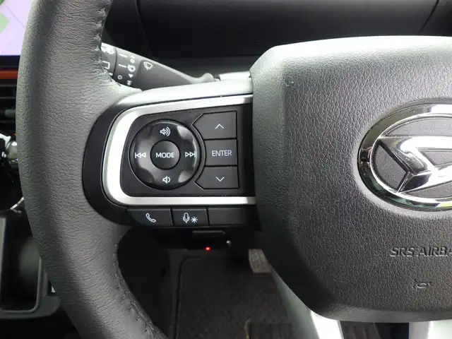 ダイハツ タント ファンクロスターボ 千葉県 2022(令4)年 4.5万km シャイニングホワイトパール スマートアシストIII/エコアイドル/両側パワースライドドア/前席シートヒーター/純正メモリーナビ/地デジTV/【DVD/CD再生機能　Bluetooth接続】/バックカメラ/ドライブレコーダー（前後撮影）/ステアリングスイッチ/ETC/LEDヘッドライト/LEDフォグライト/ドアバイザー/コーナーセンサー/純正15インチアルミホイル/サイド/カーテンエアバッグ/キーフリーシステム