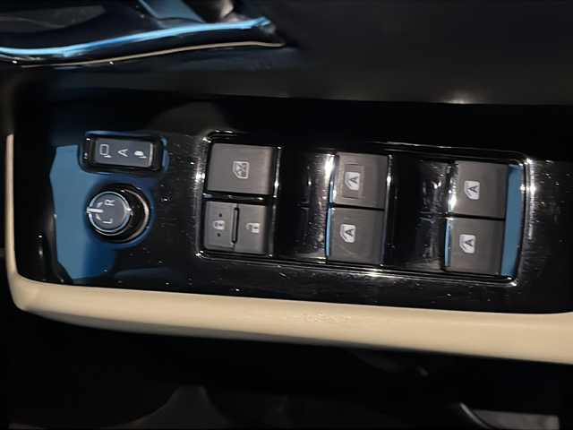 トヨタ アルファードハイブリット G 福島県 2017(平29)年 10.1万km ホワイト ４ＷＤ　純正ナビ　モデリスタエアロ　フルセグＴＶ　Ｄ席・Ｎ席パワーシート　バックカメラ　フリップダウンモニター　両側パワースライドドア　クルコン　衝突軽減ブレーキ　スマートキー　エンジンスターター