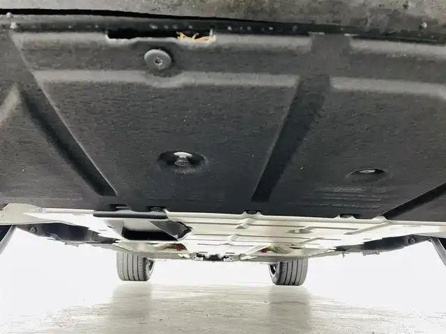 アストンマーティン Ａ・マーチン ＤＢＸ 707 福島県 2022(令4)年 0.2万km 緑 アクティブブレーキアシストシステム/・コーナーセンサー/・パーキングアシスト/パノラミックガラスルーフ/純正ワイドナビ/・BT/FM/AM/アップルカープレイ/バックカメラ/LEDヘッドライト/・フォグライト/シートヒーター/・エアーシート/純正アルミホイール付きサマータイヤ/ドラレコ/ハイエンドオーディオシステム/アイドリングストップ/プッシュスタート/・スマートキー